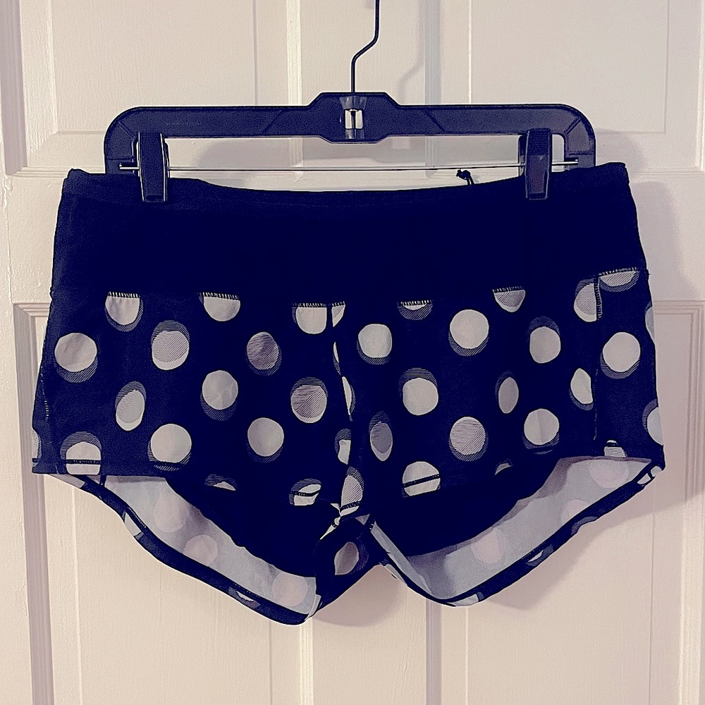 Oiselle Roga Toolbelt Running Shorts size 8